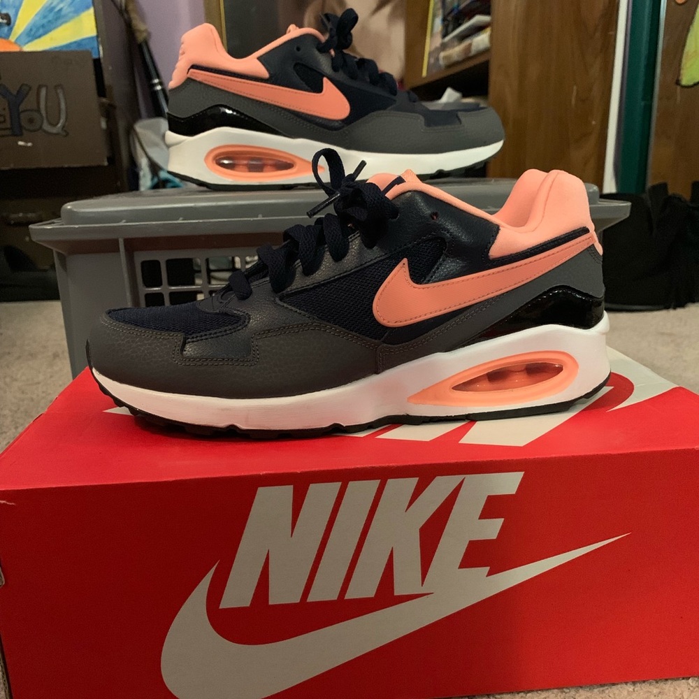 Women’s Nike Air Max St